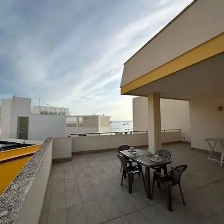 La Terrazza Apartment *